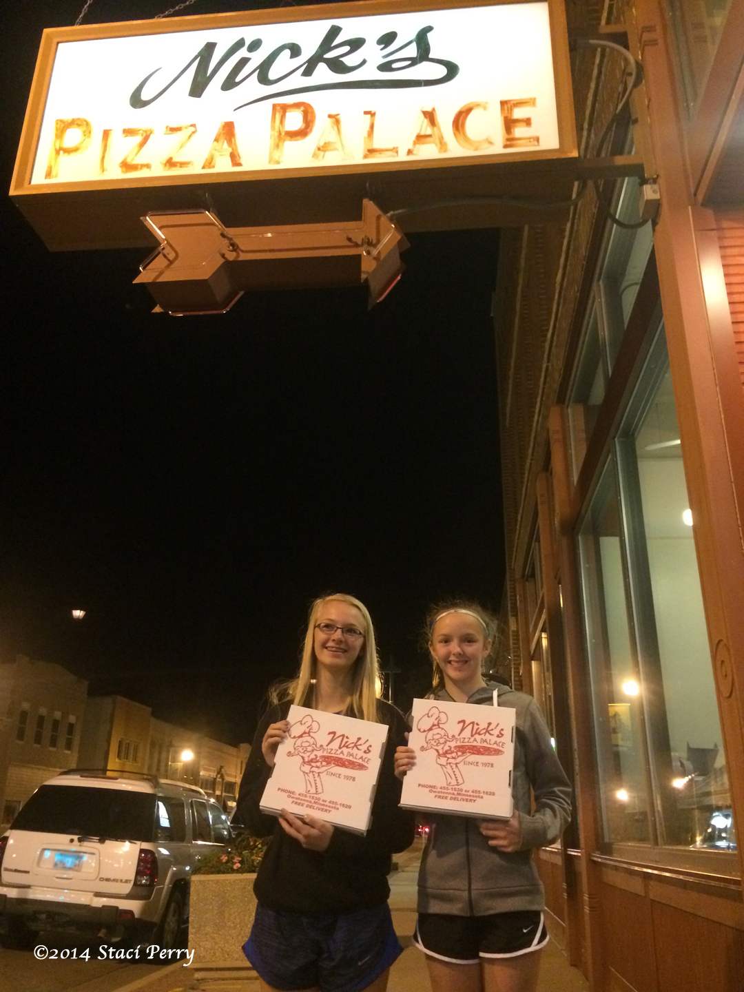Hockey and Not-too-greasy Squares in Southern Minnesota: Nick’s Pizza Palace