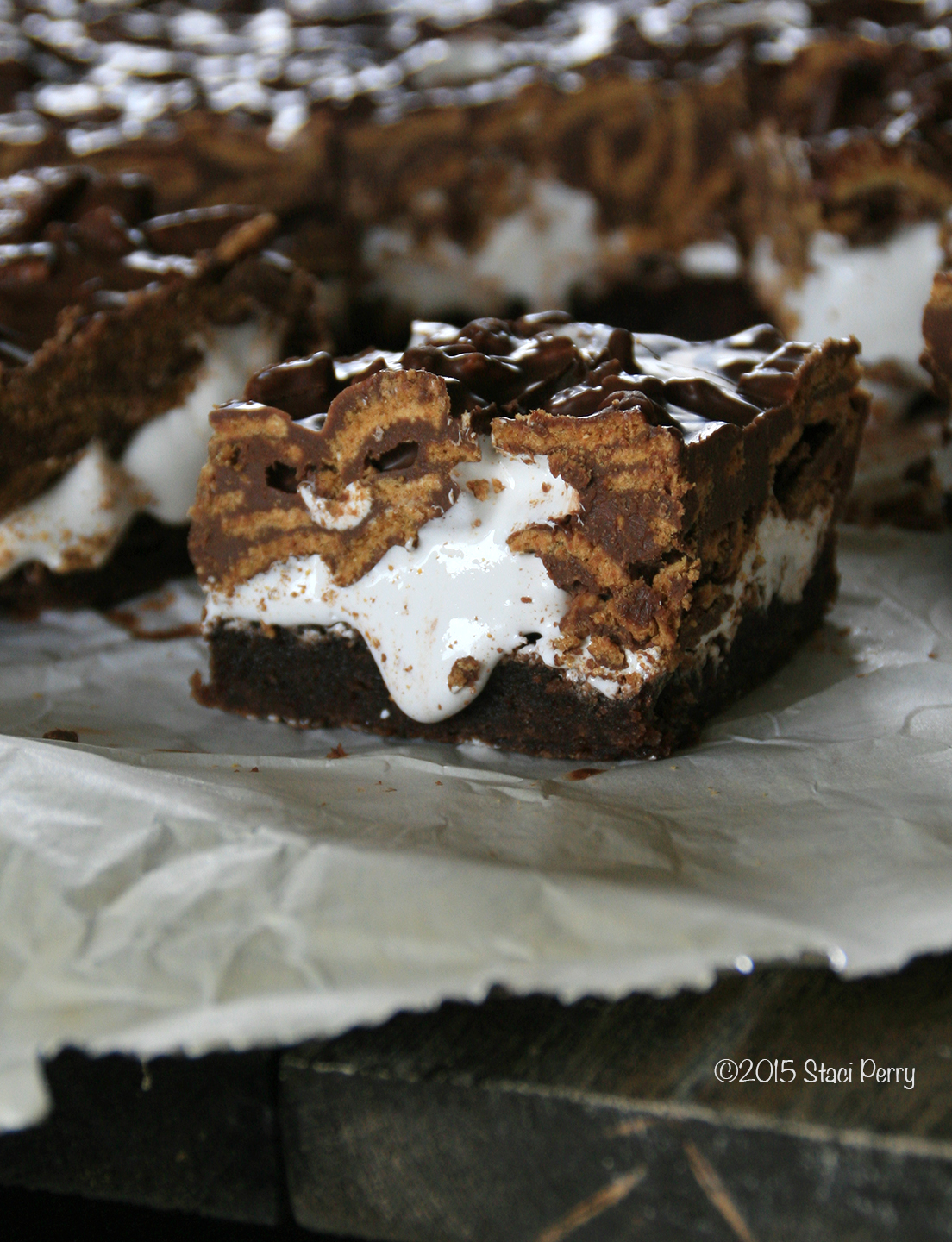 You’re Gonna Get Sticky: Marshmallow Creme Graham Brownies