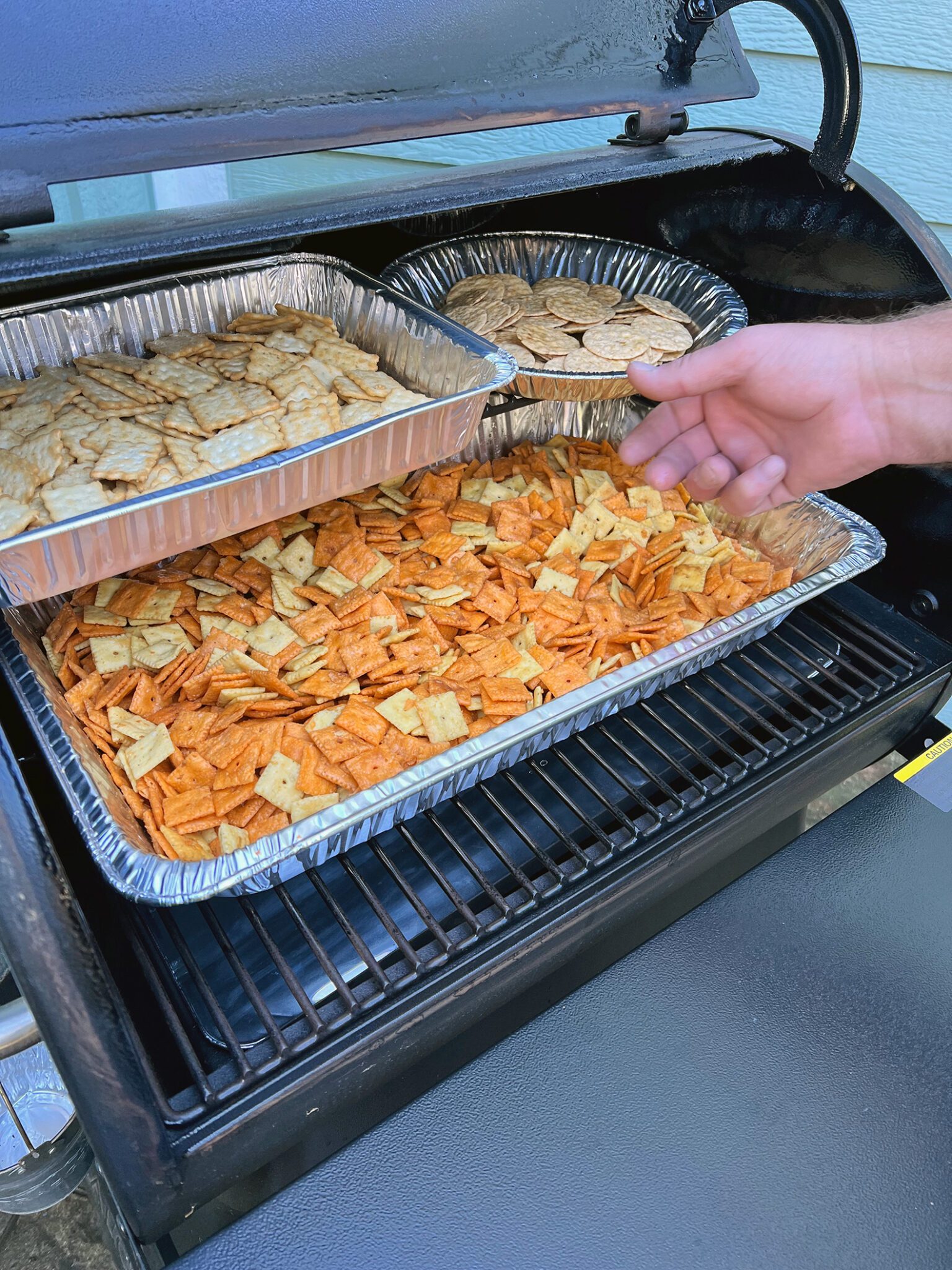 How to Smoke Cheese, Crackers and Summer Sausage on a Smoker and a ...