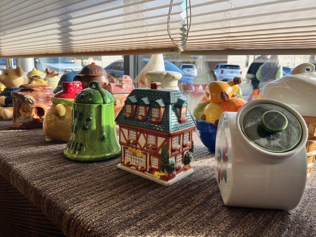 vintage cookie jars at Raphael's Bakery in Bemidji