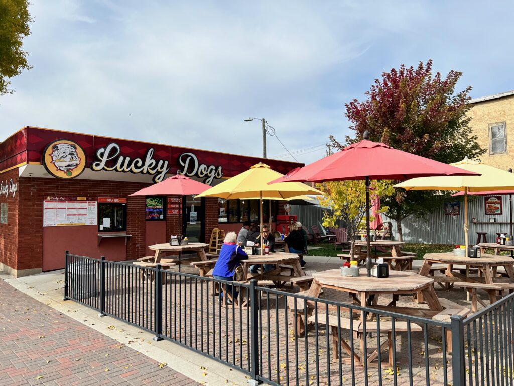 outdoor seating at Lucky Dogs in Bemidji