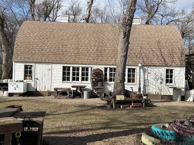 barn at Homeless Treasures Tracy MN